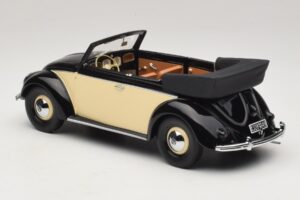 Volkswagen Beetle Kabriolet Čierna Krémová Minichamps 1:18 107054131 Živica – obrázok 5 z 6