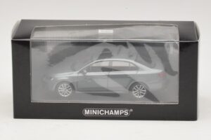 Volkswagen Jetta Mk6 Grey Metallic Minichamps 1:43 400059000 Kov – obrázok 4 z 4