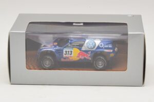 Volkswagen Race Touareg Red Bull #313 Edícia Pre Predajcov 2005 Minichamps 1:43 7LO099400PD313 Kov – obrázok 4 z 5