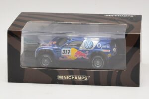 Volkswagen Race Touareg Red Bull #317 Gordon / von Zitzewitz Dakar Rally 2005 Minichamps 1:43 436055317 Kov – obrázok 5 z 5