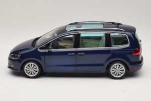 Volkswagen Sharan Blue Metallic Minichamps 1:18 110051000 Kov – obrázok 4 z 8