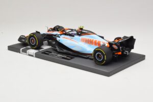 Williams Racing FW45 #2 L. Sargeant Singapore GP 2023 Minichamps 1:18 117231602 Kov – obrázok 5 z 7