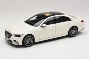 Mercedes triedy S W223 AMG Line biely Norev 1:18 183807 Kov