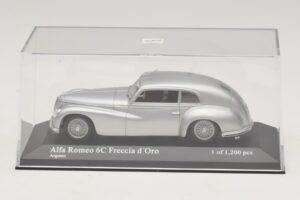 Alfa Romeo 6C 2500 Freccia d'Oro Strieborný Minichamps 1:43 400120480 Kov – obrázok 4 z 5