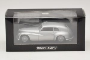 Alfa Romeo 6C 2500 Freccia d'Oro Strieborný Minichamps 1:43 400120480 Kov – obrázok 5 z 5