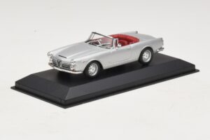 Alfa Romeo Spider 916 3.2 V6 24V Strieborný Minichamps 1:43 400120330 Kov – obrázok 2 z 5