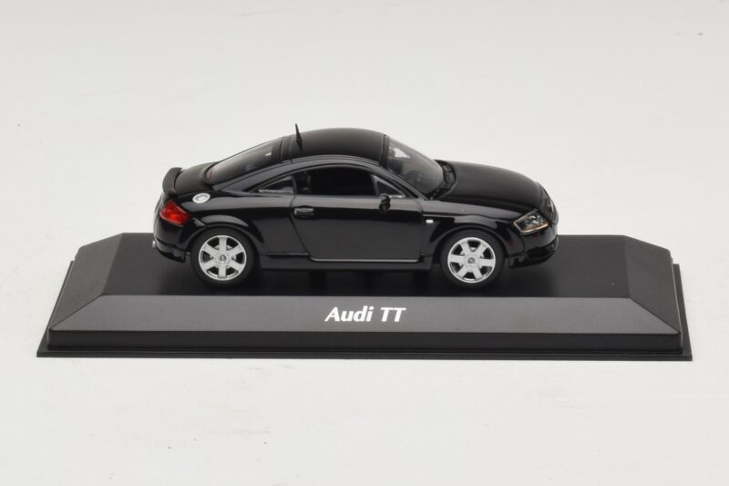 Audi TT 8N Čierny Maxichamps 1:43 Audi TT 8N Čierny Maxichamps 1:43 940017221 Diecast