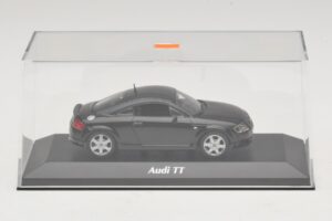 Audi TT 8N Čierny Maxichamps 1:43 940017221 Diecast – obrázok 4 z 5