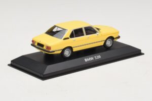 BMW 520 E12 Žltý Maxichamps 1:43 940023001 Kov – obrázok 2 z 5