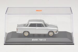 BMW 700 LS Strieborný Maxichamps 1:43 940023700 Diecast – obrázok 4 z 5