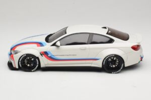 BMW M4 F82 Liberty Walk Náhradná Škatuľa GT Spirit 1:18 GT067-R1 Živica – obrázok 3 z 6