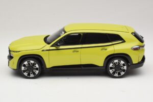 BMW XM G09 Žltý Minichamps 1:18 110023302 Diecast – obrázok 4 z 8