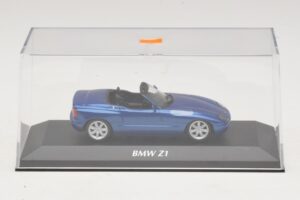 BMW Z1 E30 Modrá Metalíza Maxichamps 1:43 940020101 Diecast – obrázok 4 z 5