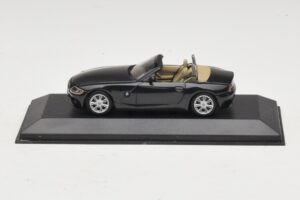 BMW Z4 E85 Čierna Metalíza Náhradná Škatuľa Minichamps 1:43 80420144055-R1 Diecast