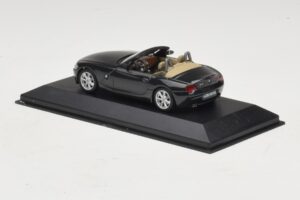 BMW Z4 E85 Čierna Metalíza Náhradná Škatuľa Minichamps 1:43 80420144055-R1 Diecast – obrázok 3 z 5