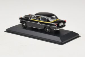 Borgward Isabella Taxi Čierny Minichamps 1:43 400096095 Kov – obrázok 3 z 5