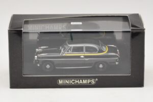 Borgward Isabella Taxi Čierny Minichamps 1:43 400096095 Kov – obrázok 5 z 5