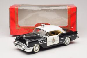 Buick Century Sun State Patrol Mira 1:18 6118 Kov – obrázok 8 z 8