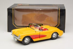 Chevrolet Corvette C1 Kabriolet Žltý Červený Bburago 1:18 3034-M2 Kov – obrázok 8 z 8