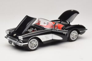 Chevrolet Corvette C1 Tuxedo Black AUTOart 1:18 71142 Diecast – obrázok 2 z 8