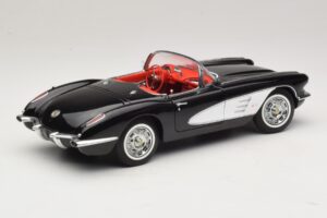 Chevrolet Corvette C1 Tuxedo Black AUTOart 1:18 71142 Diecast – obrázok 3 z 8