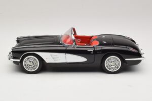 Chevrolet Corvette C1 Tuxedo Black AUTOart 1:18 71142 Diecast – obrázok 4 z 8