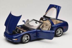Chevrolet Corvette C5 Commemorative Edition Modrý AUTOart 1:18 71157 Kov – obrázok 2 z 9