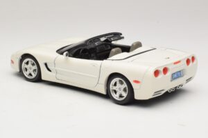 Chevrolet Corvette C5 Kabriolet Biely Bburago 1:18 3076-P1 Kov – obrázok 7 z 8