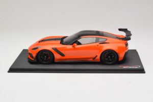 Chevrolet Corvette C7 ZR-1 High Voltage Tint TopSpeed 1:18 TS0147 Živica – obrázok 3 z 6