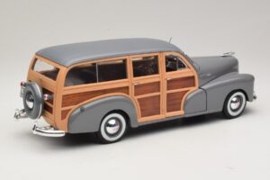 Chevrolet Fleetmaster Woody Šedý Maisto 1:18 31854 Kov – obrázok 3 z 8