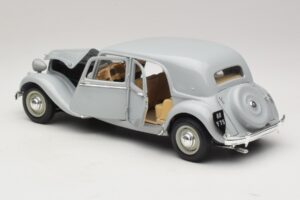 Citroen 15CV Six Šedý Maisto 1:18 31837 Kov – obrázok 5 z 8