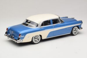 DeSoto Fireflite Sedan Modrá Metalíza & Krémová KK-Scale 1:18 KKDC181544 Kov – obrázok 2 z 6