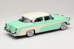 DeSoto Fireflite Sedan Svetlozelená & Krémová KK-Scale 1:18 KKDC181543 Kov – obrázok 2 z 6