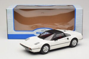 Ferrari 308 GTS Biely MCG 1:18 MCG18664 Kov – obrázok 6 z 6