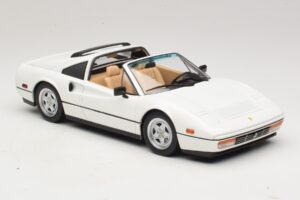 Ferrari 328 GTS US Version Biely KK-Scale 1:18 KKDC181703 Kov – obrázok 5 z 7