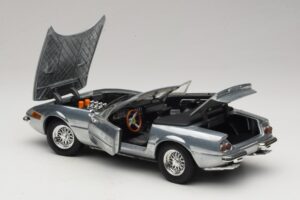 Ferrari 365 GTS Chrome Silver Hot Wheels 1:18 25738 Kov – obrázok 5 z 8