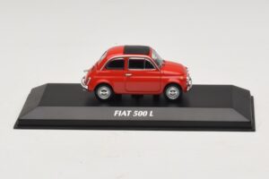 Fiat 500 L Červený Maxichamps 1:43 940121600 Diecast