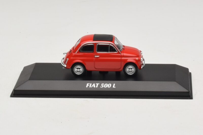 Fiat 500 L Červený Maxichamps 1:43 940121600 Diecast