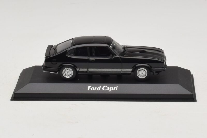 Ford Capri III Čierny Maxichamps 1:43 940082220 Diecast