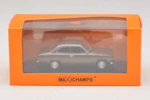 Ford Escort Mk1 Hnedá Metalíza Maxichamps 1:43 940081000 Kov – obrázok 5 z 5