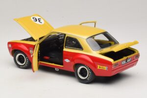 Ford Escort Mk1 TC #36 F. Gardner / D. Glemser Grand Prix der Tourenwagen 1968 Minichamps 1:18 100688136 Kov – obrázok 5 z 8