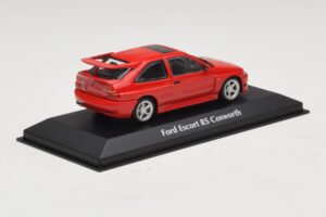 Ford Escort RS Cosworth Červený Maxichamps 1:43 940082100 Kov – obrázok 2 z 5