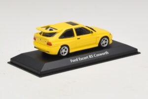 Ford Escort RS Cosworth Žltý Maxichamps 1:43 940082101 Diecast – obrázok 2 z 5