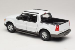 Ford Explorer Sport Trac Biela Maisto 1:18 36891 Kov – obrázok 7 z 8