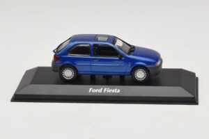 Ford Fiesta Mk4 Modrá Metalíza Maxichamps 1:43 940085061 Diecast
