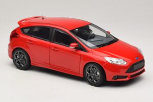 Ford Focus ST Mk2 Červená Minichamps 1:18 110082002 Kov – obrázok 6 z 8