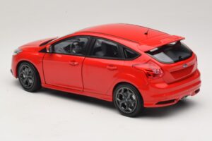 Ford Focus ST Mk2 Červená Minichamps 1:18 110082002 Kov – obrázok 7 z 8