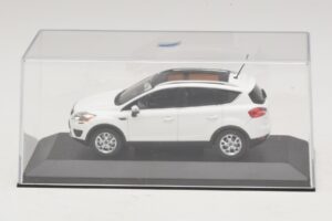 Ford Kuga Mk1 Biely Dealerská Edícia Minichamps 1:43 KUGA002 Kov – obrázok 4 z 5