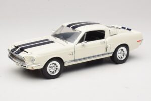 Ford Shelby GT500KR Biela Road Legends 1:18 92168 Kov