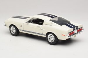 Ford Shelby GT500KR Biela Road Legends 1:18 92168 Kov – obrázok 7 z 8